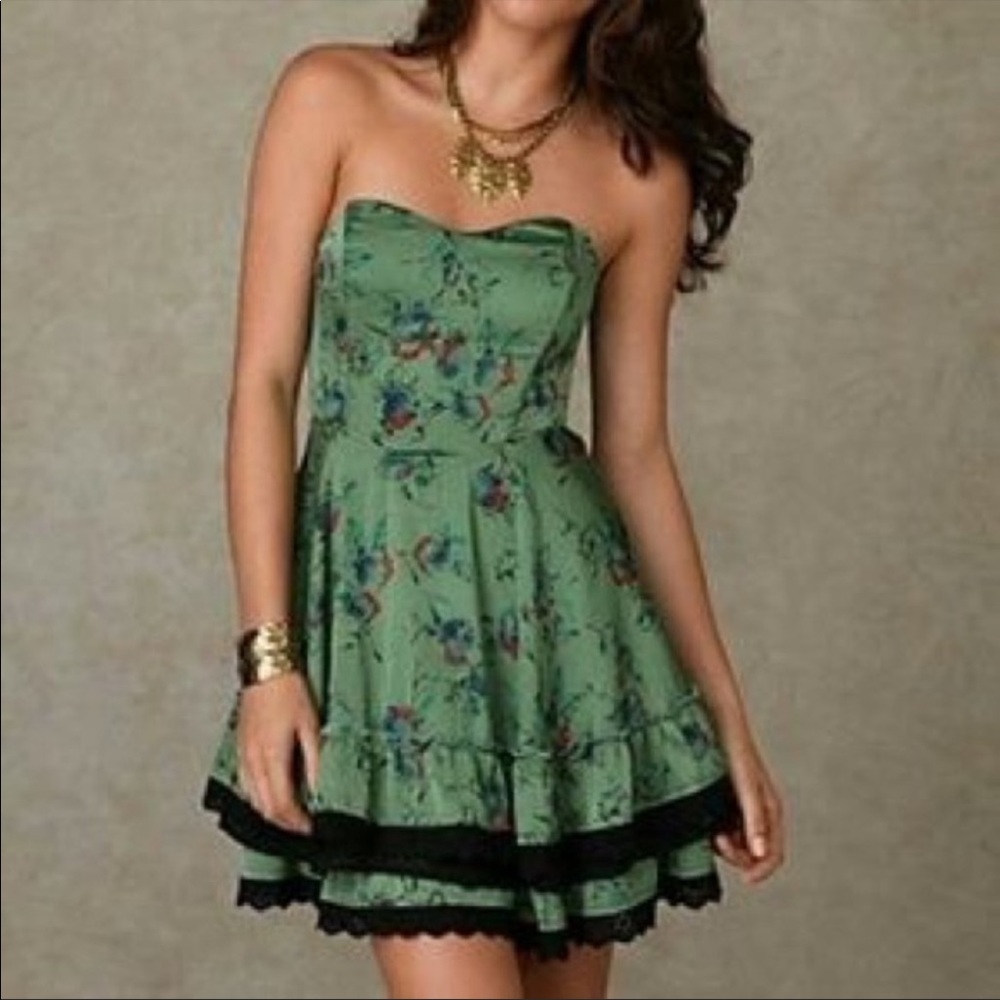 Free people strapless dress floral green size 2 (fits large)